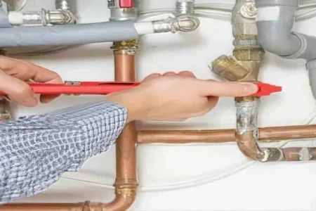how to clean plumbing pipes at home
